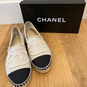 Chanel beige/noir canvas flat espadrille size 38